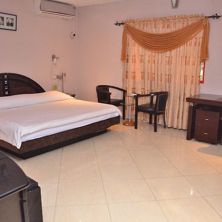 Sunview Hotel Ondo Екстериор снимка